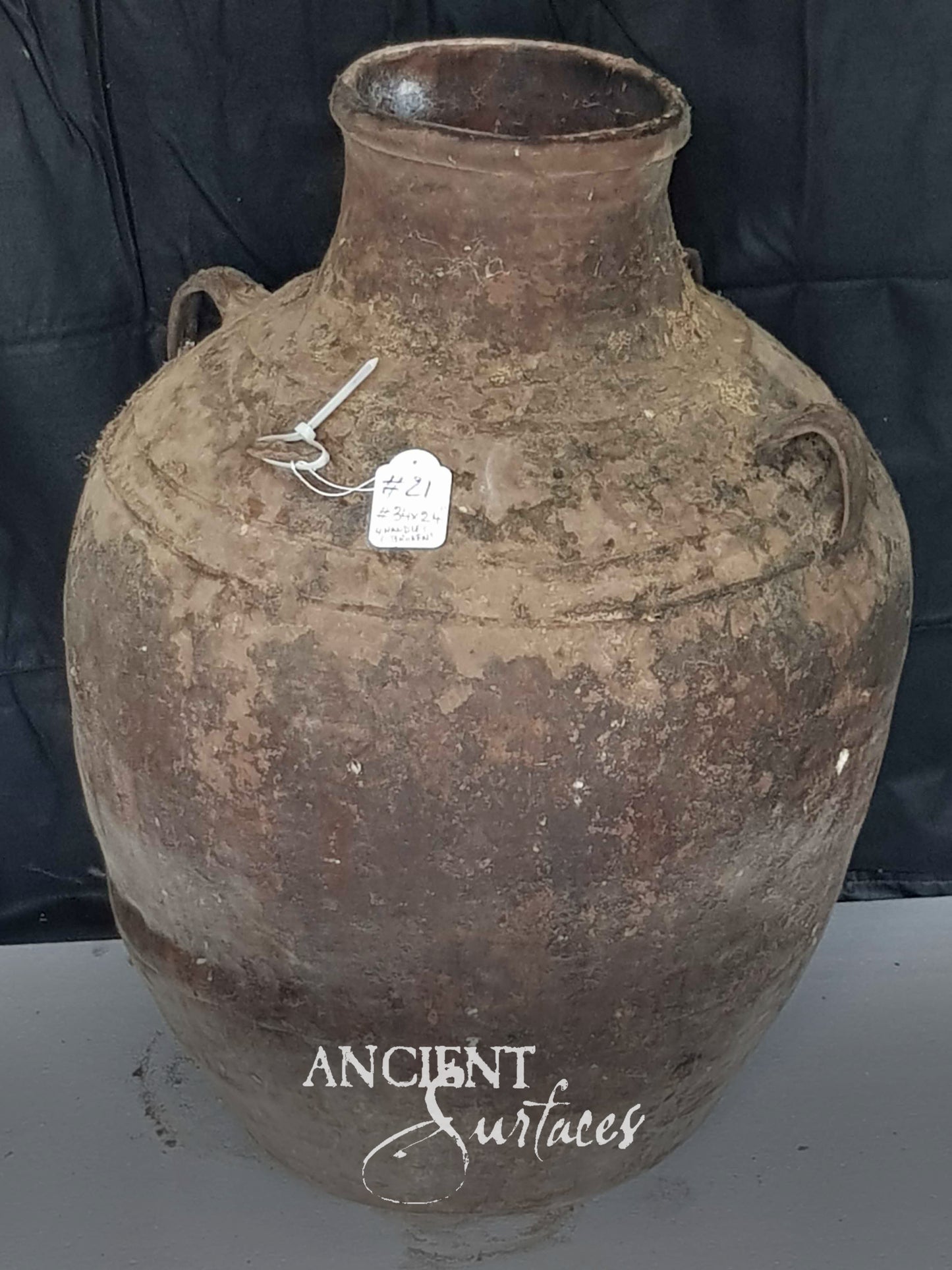 antique-reclaimed-limestone-terracotta-garden-vessel-ancient-surfaces-antique-jar-architectural-stone-and-clay-decor-historic-garden-urn-reclaimed-limestone-terracotta-planter-outdoor-garden-decor-interior-architectural-accent-handcrafted-antique-vessel-european-garden-style-luxury-landscape-design-sustainable-reclaimed-materials-natural-patina-aged-texture-classical-garden-element-ancient-surfaces-collection

